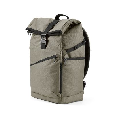 COLOMA - Zaino 28L in rPET. Chiusura roll-top. Per laptop 17
