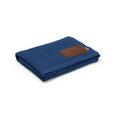 PRAGA - Coperta in cotone riciclato 200gsm. Patch personalizzabile