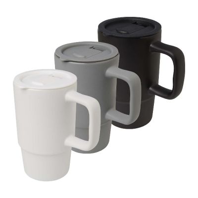 CARTER - Tazza in ceramica da 450 ml con coperchio in plastica