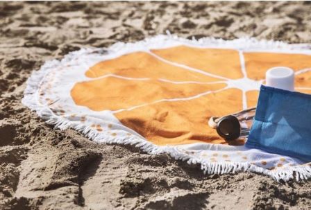 Telo in microfibra personalizzato: la promozione del tuo brand anche in  spiaggia e in palestra, realizzazione merchandise